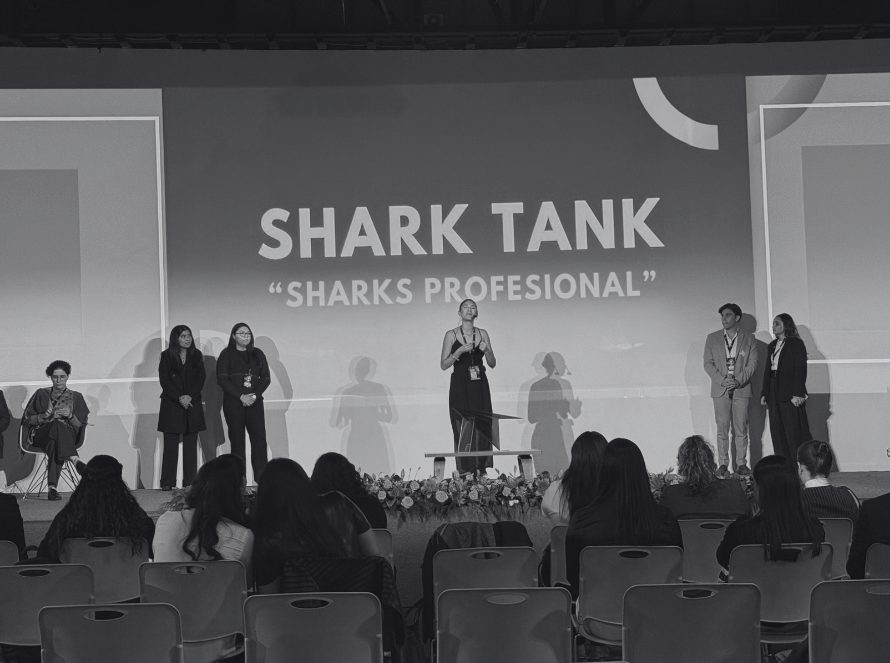 Escenario del Shark Tank del Tec InnovAction Lab