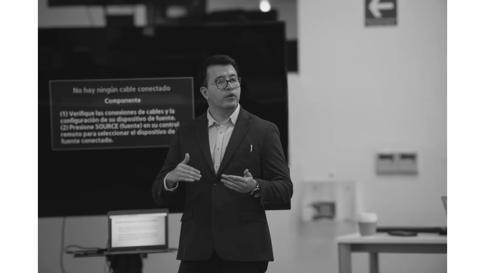 Sesión del taller de Liderazgo Público